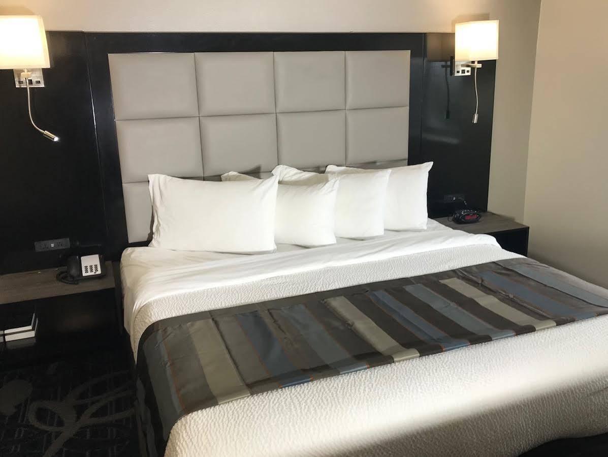 Hotel Comfort & - Syracuse