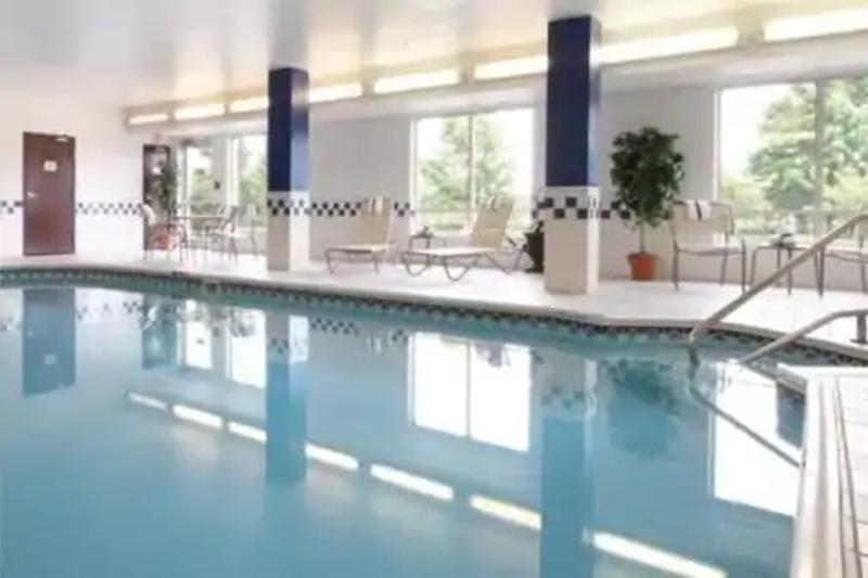 Hotel Comfort & - Syracuse