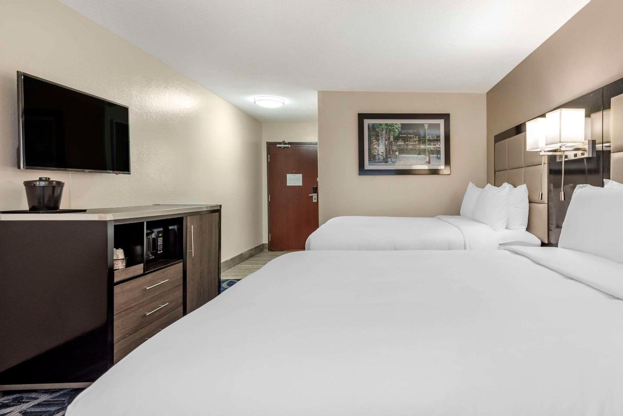 Hotel Comfort & - Syracuse 3*